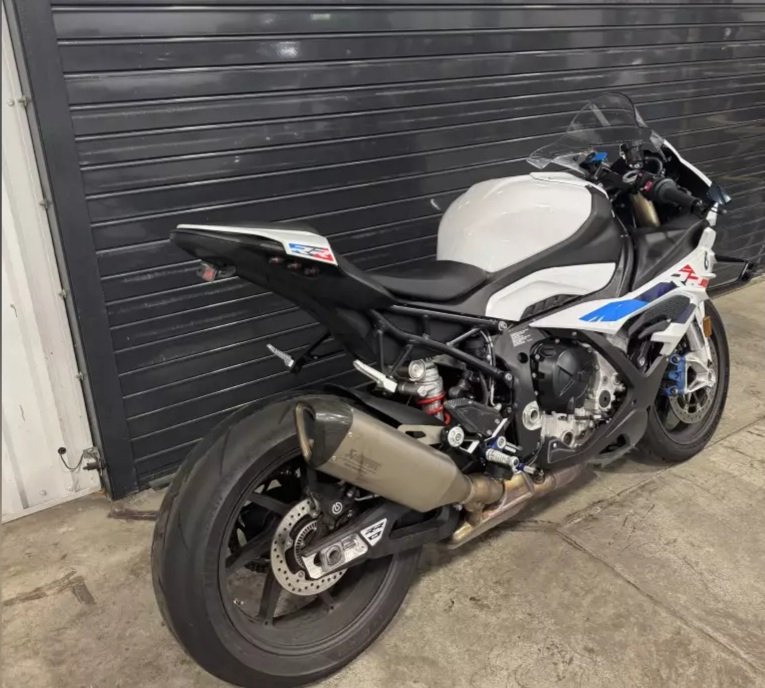 2023 BMW s1000rr photo 3