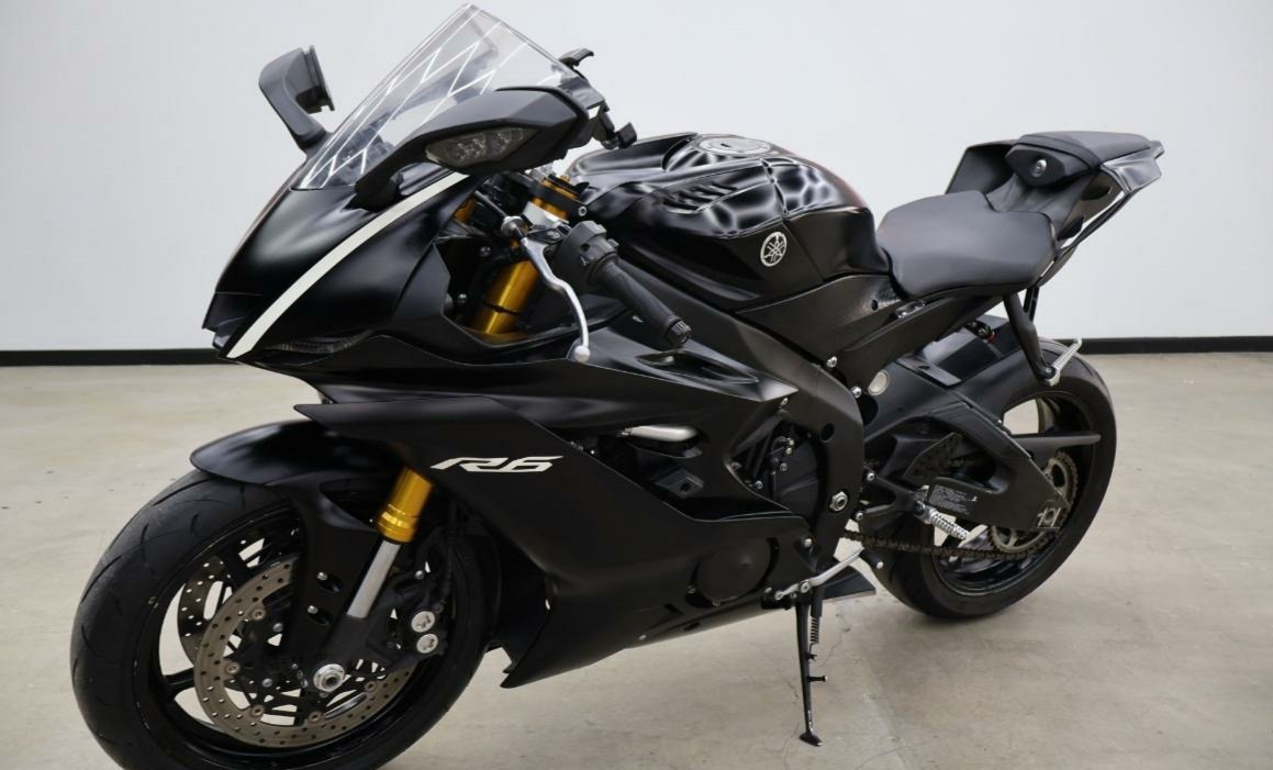 2017 yamaha R6 photo 2