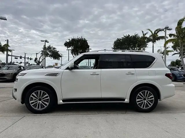 2024 Nissan Armada photo 1