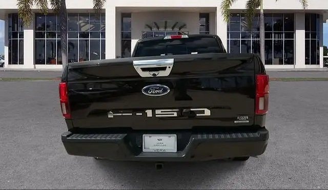 2020 Ford F 150 XLT photo 2
