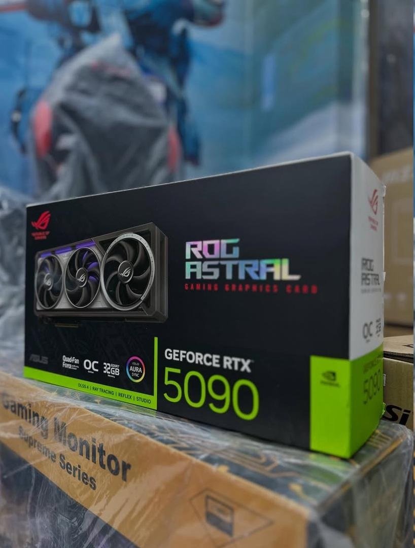 ASUS GeForce ROG Astral GeForce TX 5090 32GB GDDR7 OC Edition photo 2