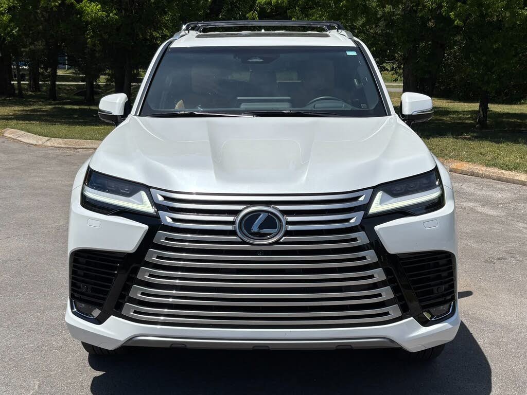 2025 Lexus LX 600 Luxury AWD photo 3