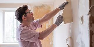 How To Strip Wallpaper From Drywall Without Damage (2025) photo 1