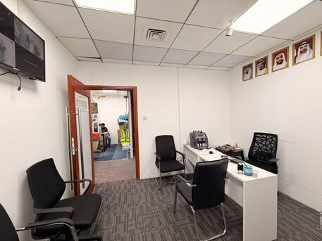 AED 36000,  220 Sq. Feet,  ✨ Grow Your Business From A Prime Address photo 2