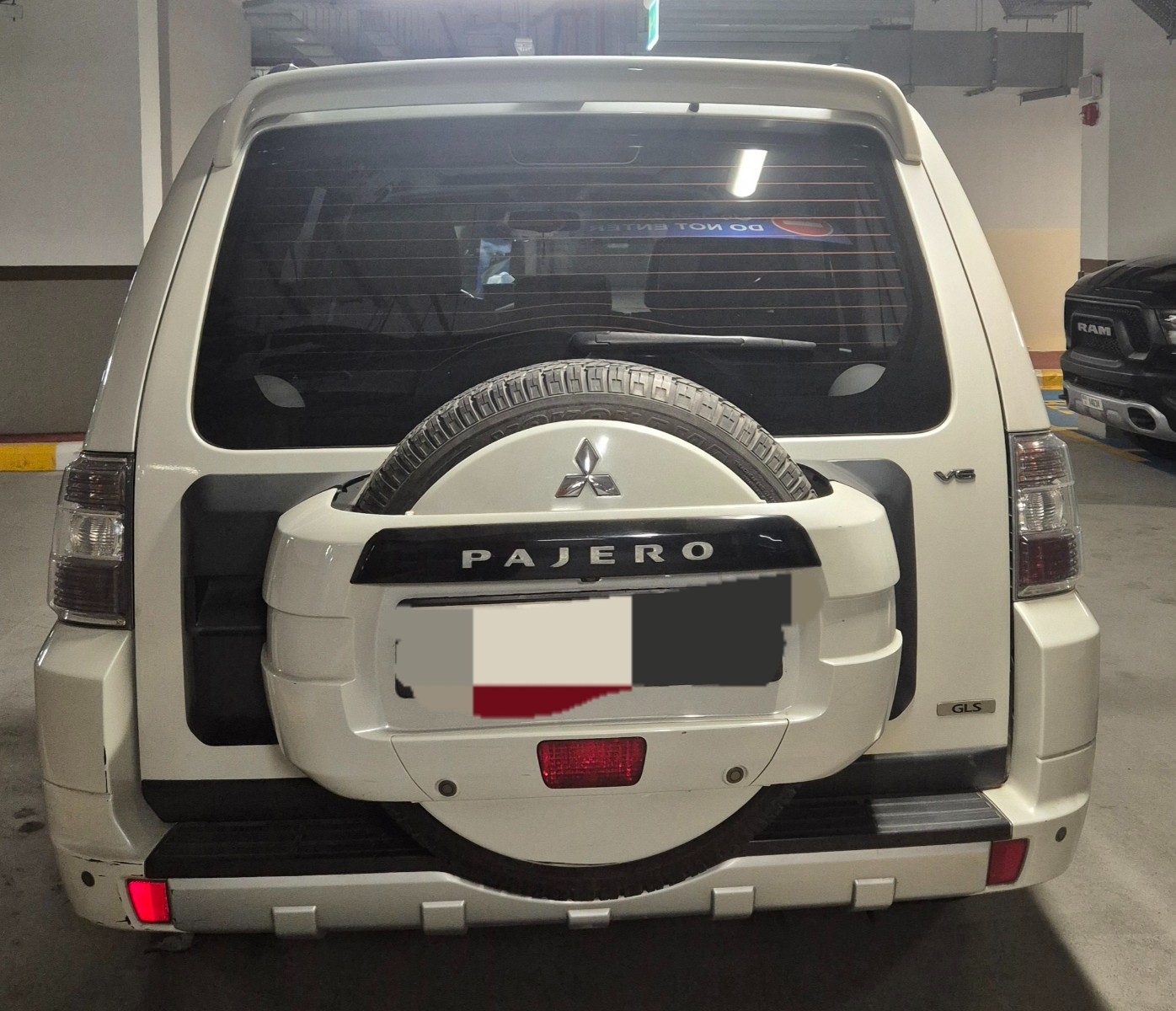 GOOD CONDITION 2014 MITUBISHI PAJERO FULL OPTIONS FOR SALE photo 1