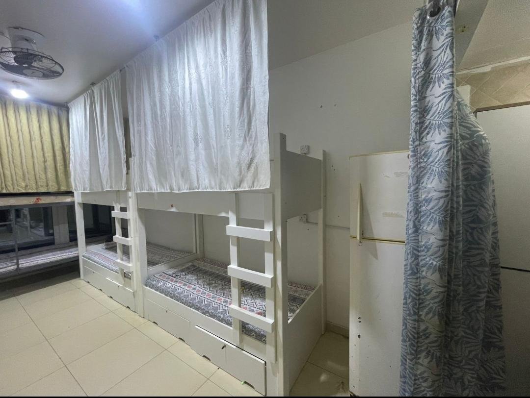 Male Bed space photo 2