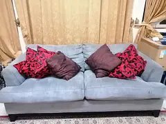 الرحبة شارع سف خميس المهيري مجلس فيلا 54