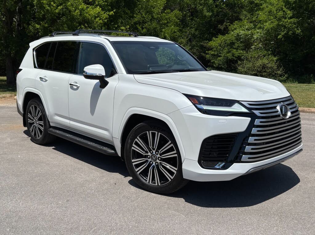 2025 Lexus LX 600 Luxury AWD WhatsApp +971586703639 photo 1