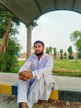 Im Hafiz Rabnawaz From Pakistan Im Finding A Job