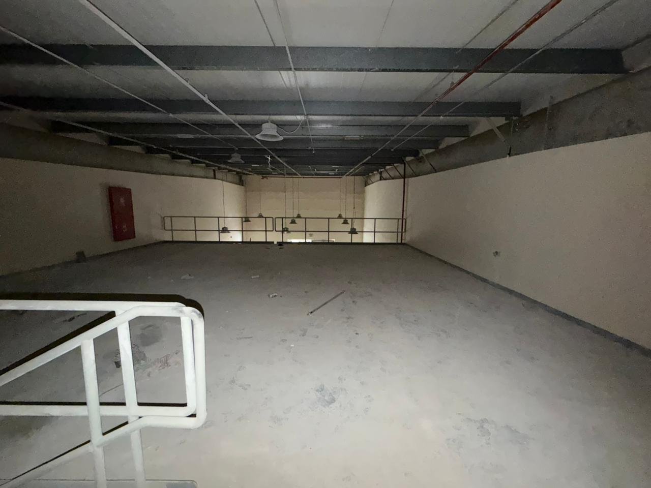 مستودع للايجار في الصناعية photo 5