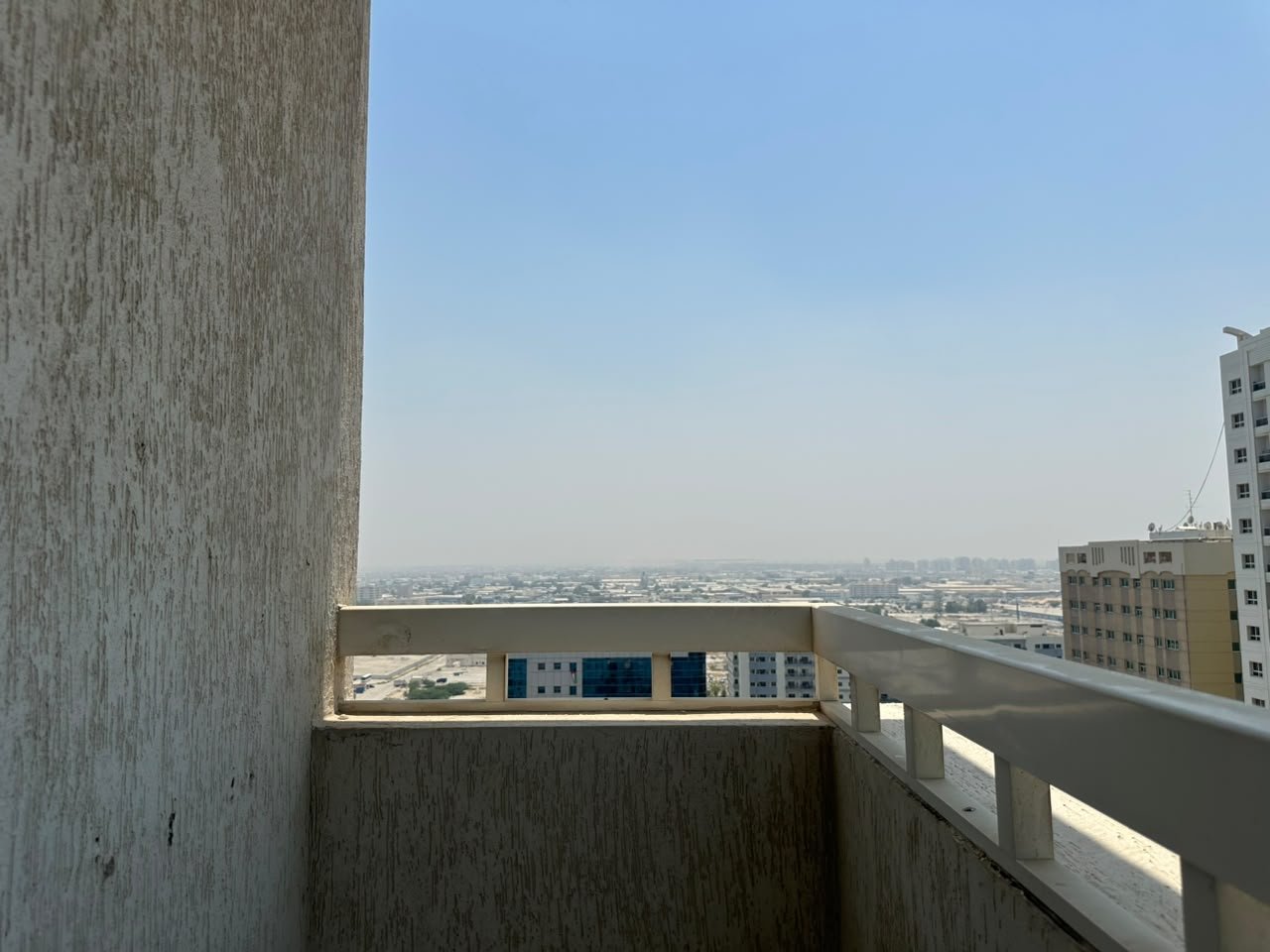 شقة غرفة وصالة  للايجار السنوي في المجاز 2 photo 2