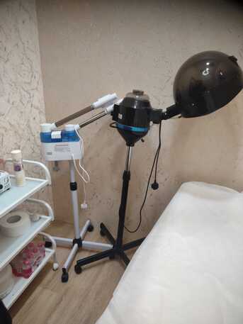 Luxury Lades Salon | Turnkey Investment Opportunity photo 4