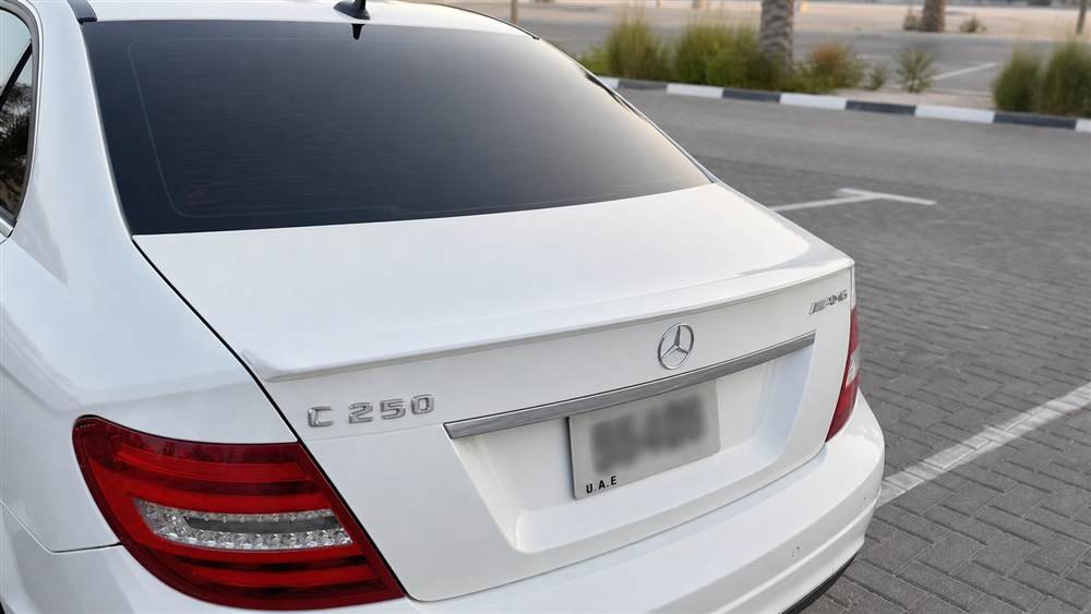 2013 Mercedes-Benz C250 Full Option - Clean Title & Insured photo 3