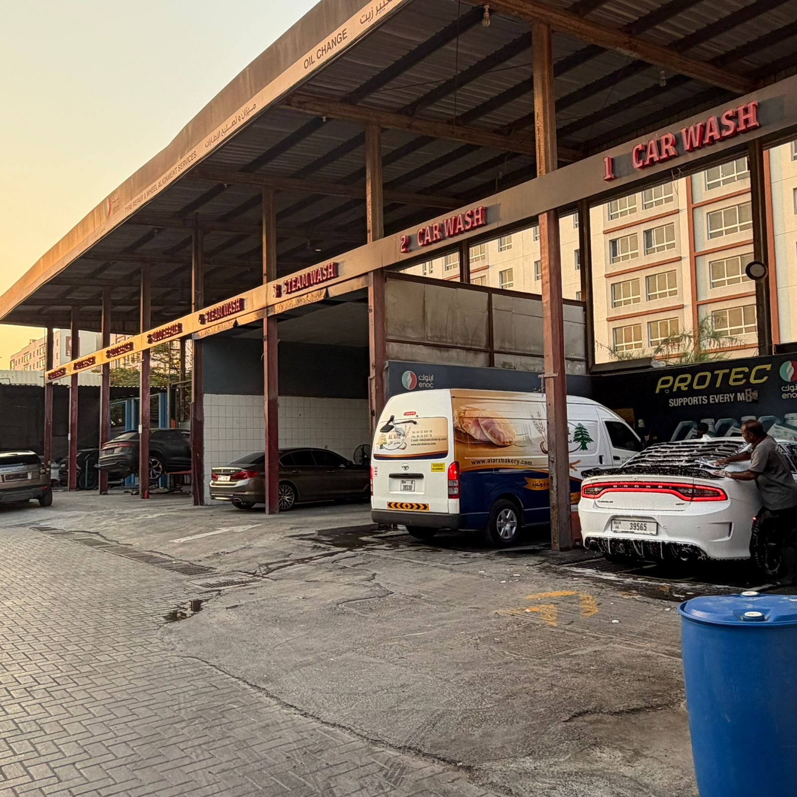 BUSINESS FOR SALE – PREMIUM AUTOMOTIVE SERVICE CENTER