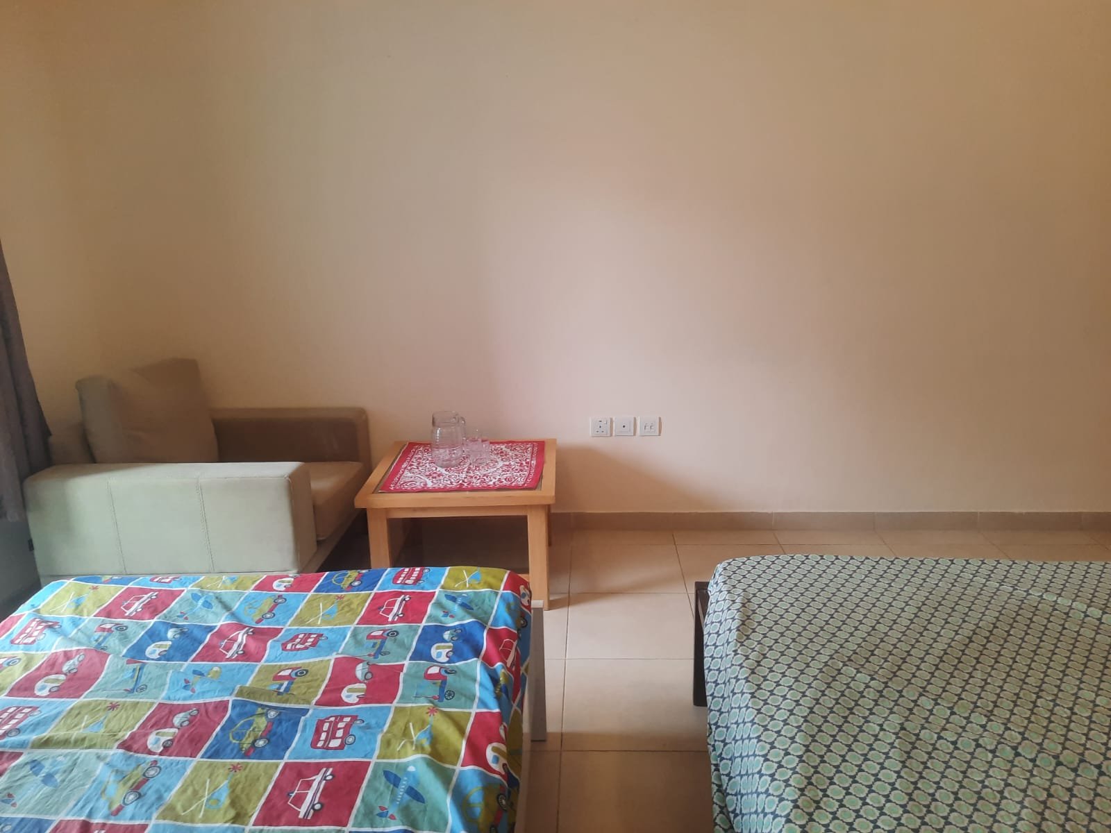 Room for rent photo 3