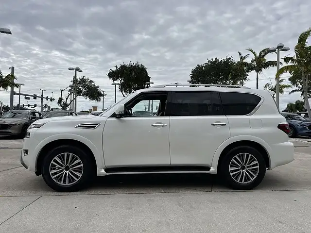 2024 Nissan Armada photo 3