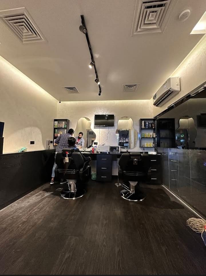 Shop location for takeover or whole business for sale