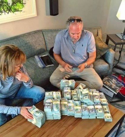 Fast and secure financial offer photo 1