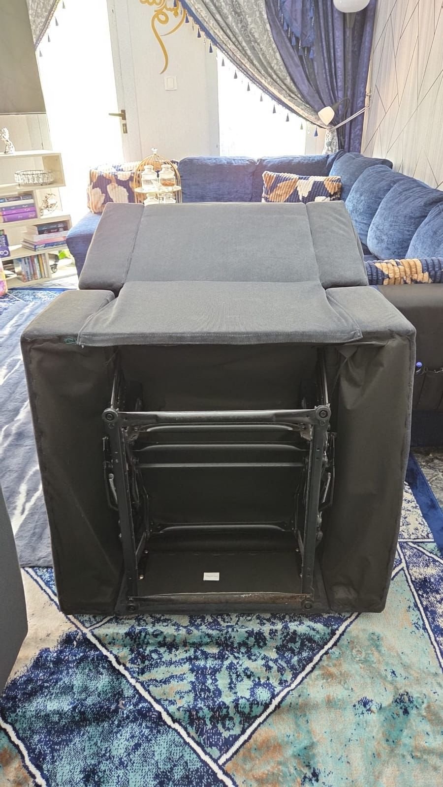 2-Seater Recliner Sofa – Comfortable & Well Maintained. photo 3