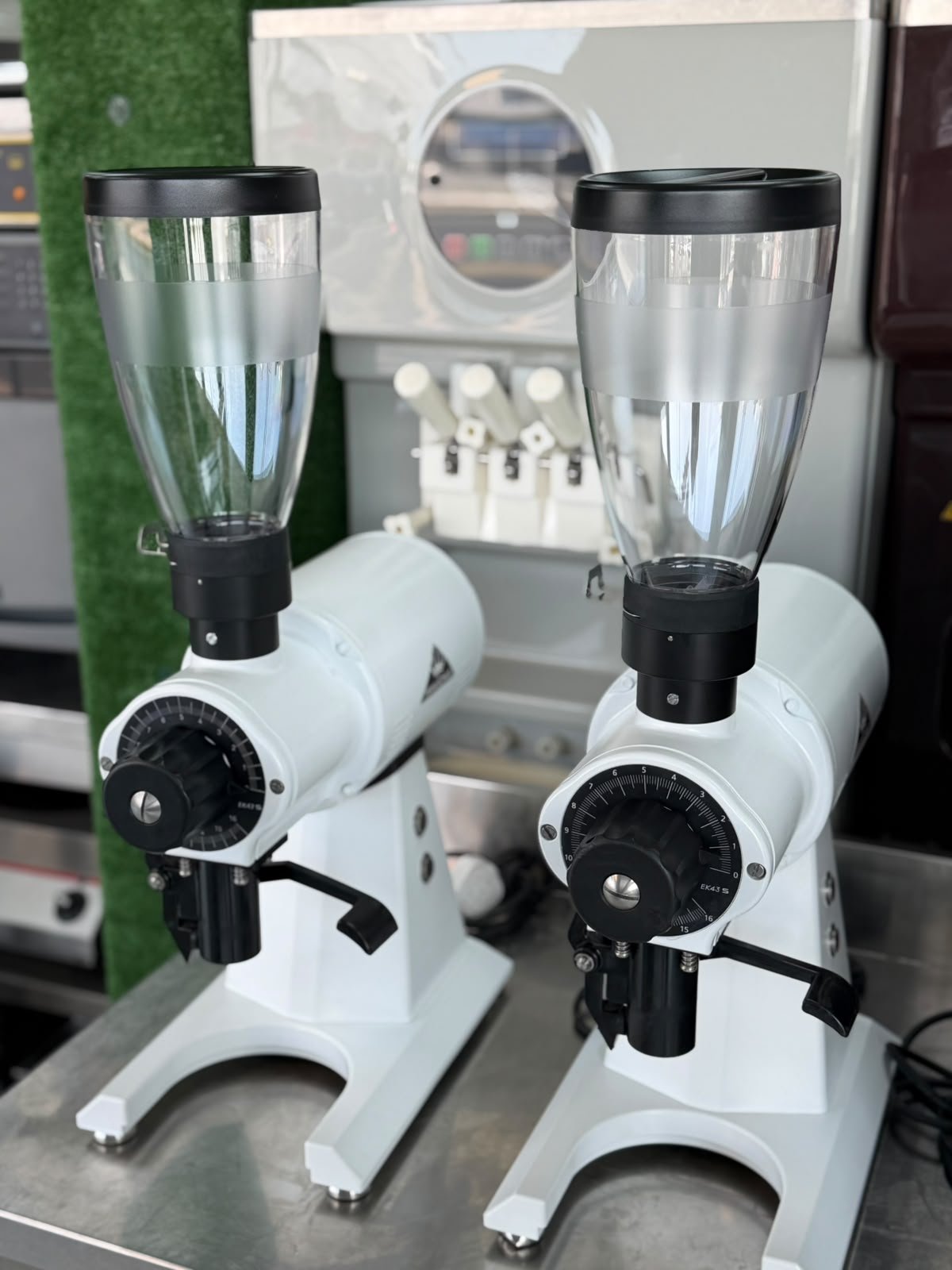Mahlkoning EK43S Coffee Grinder ( Whatsapp No.- +971 50 801 4621 photo 2
