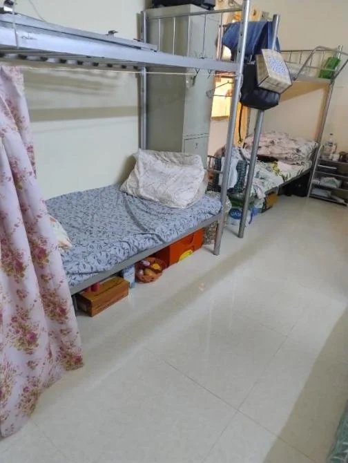 Bedspace available for Indian and Pakistani girls near Salah al, Dubai photo 1