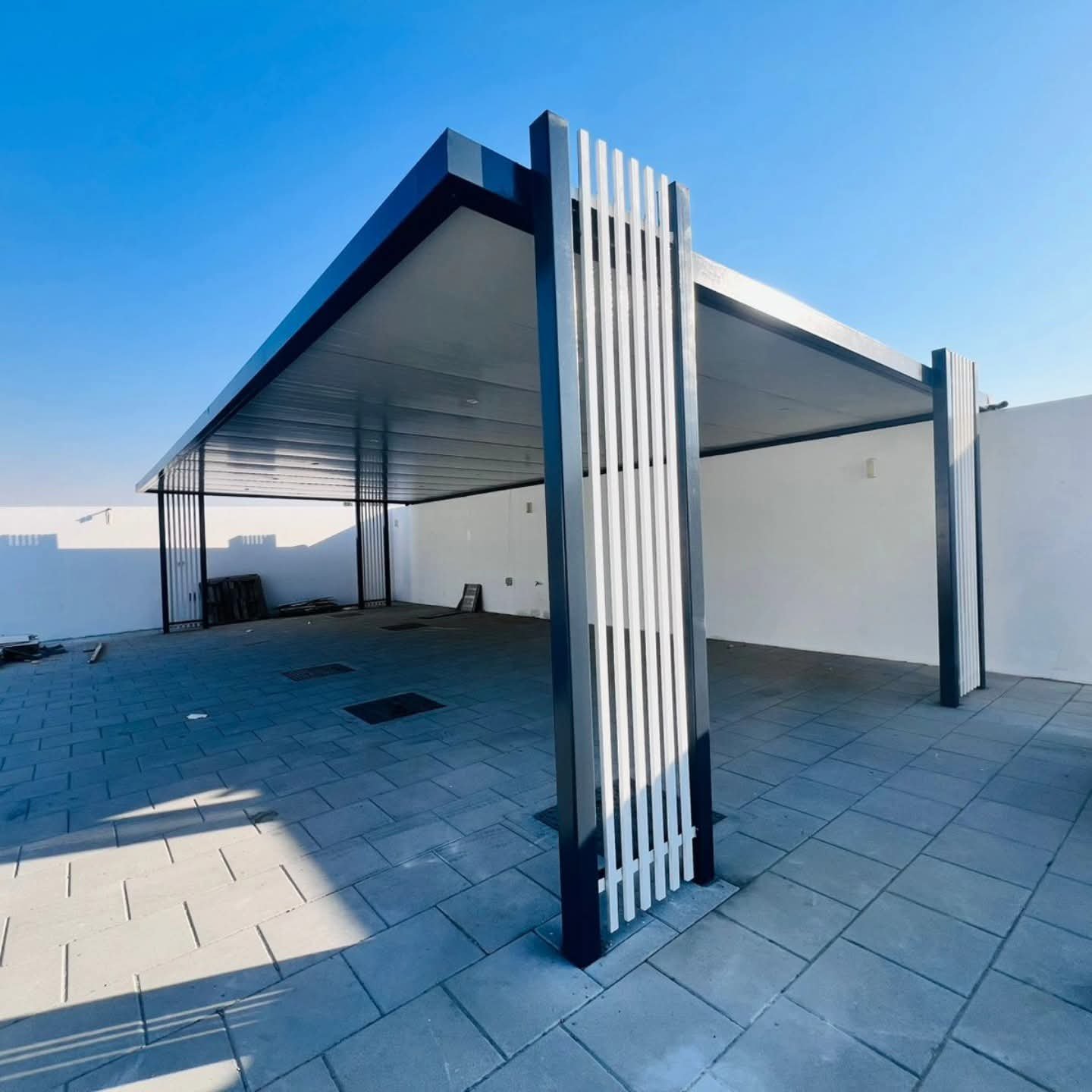 Modern Pergola Shades Suppliers in Dubai 0565019032