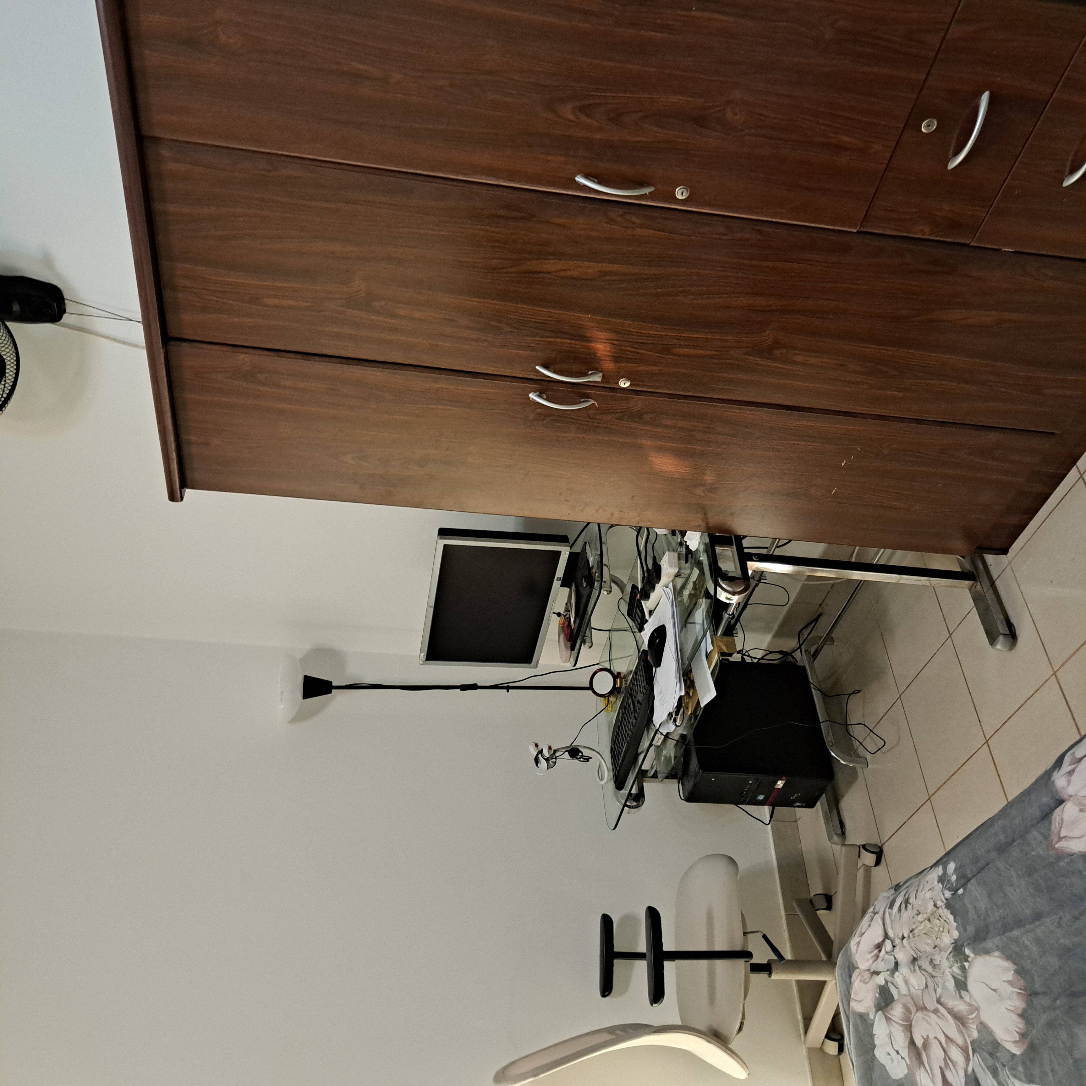 Room for Rent 1st Nov photo 9