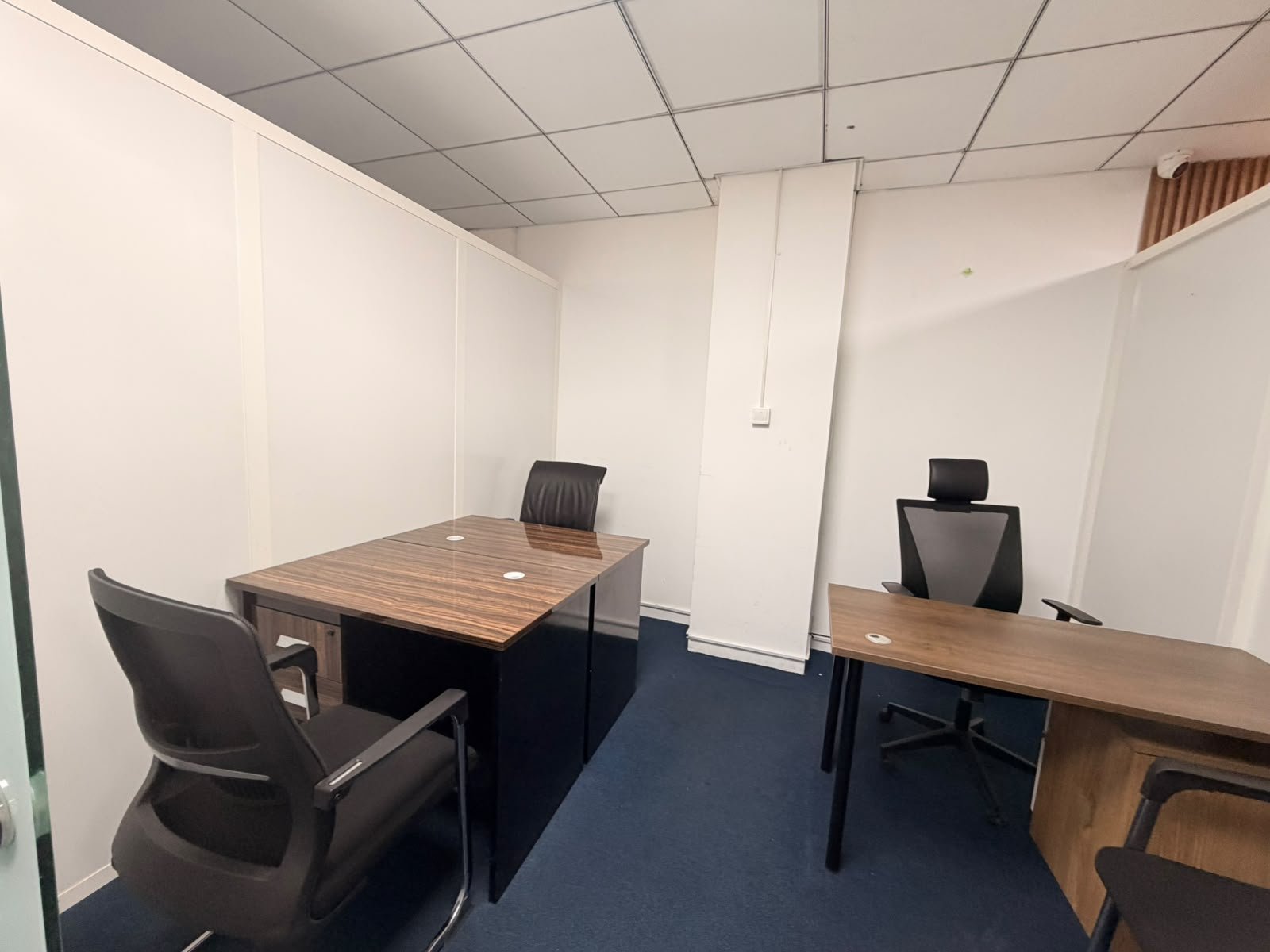 **Prime Commercial Office Space for Rent in Deira, Baniyas Square, Dubai** photo 2