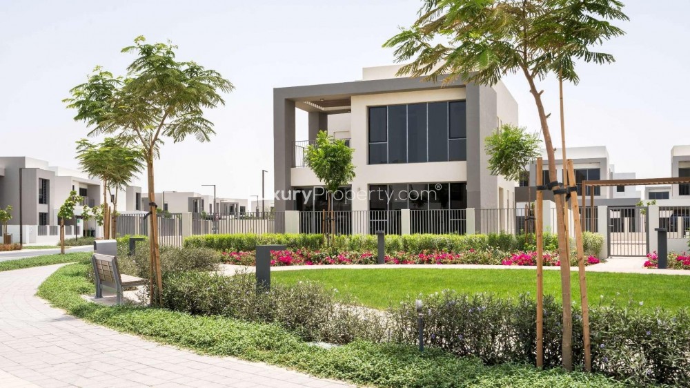 Parkway Vistas Villas for Sale at Dubai Hills Estate photo 1