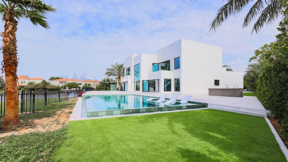 Luxury Villas & Apartments for Short Term Rentals in Dubai photo 1