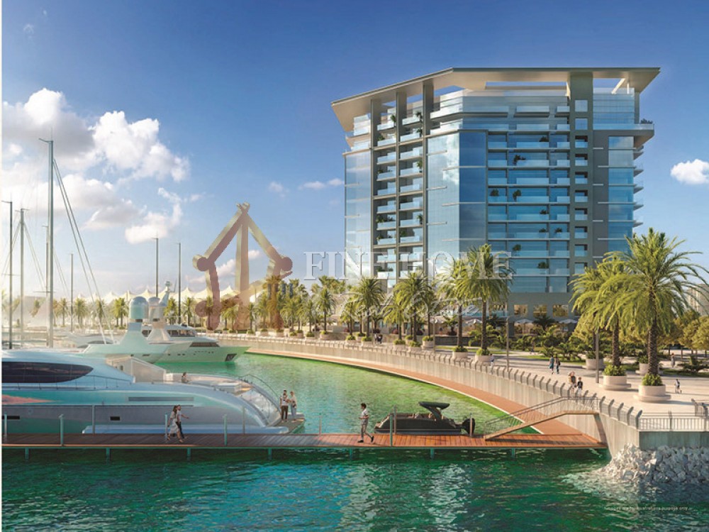 Com| Golden Visa | 3-year free service charge photo 1