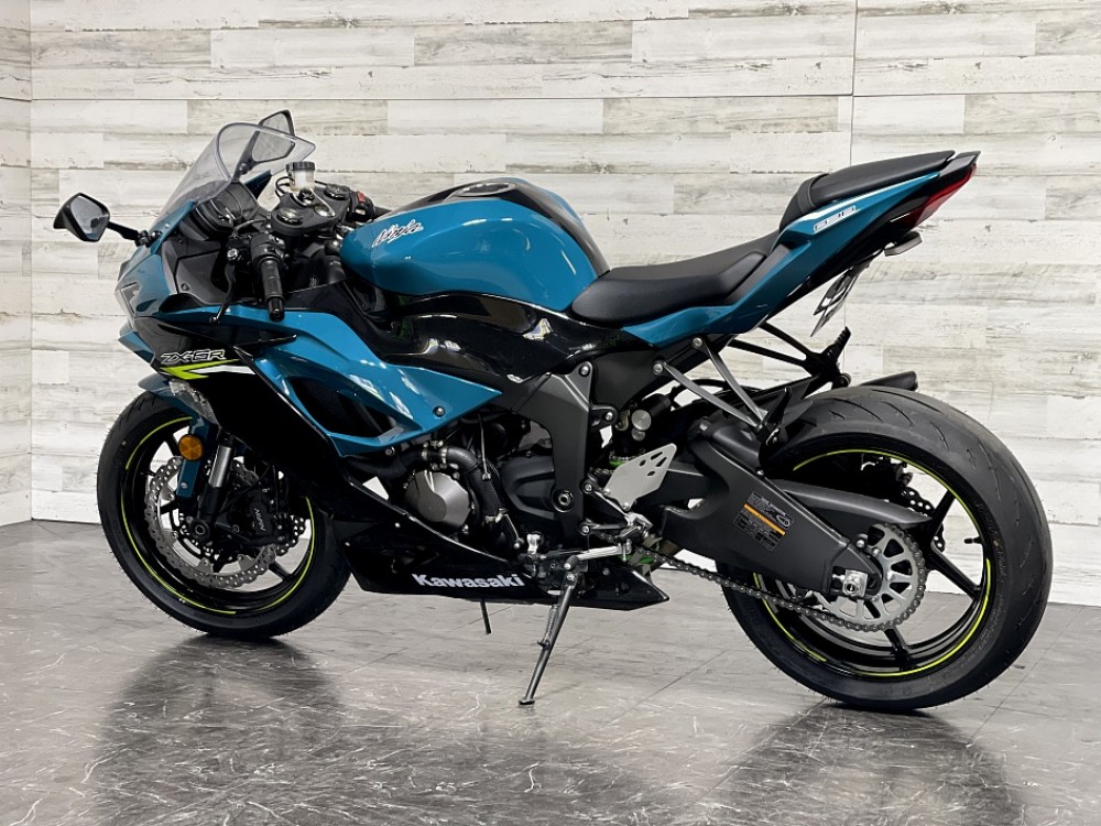 2021 Kawasaki ninja ZX-6R photo 3
