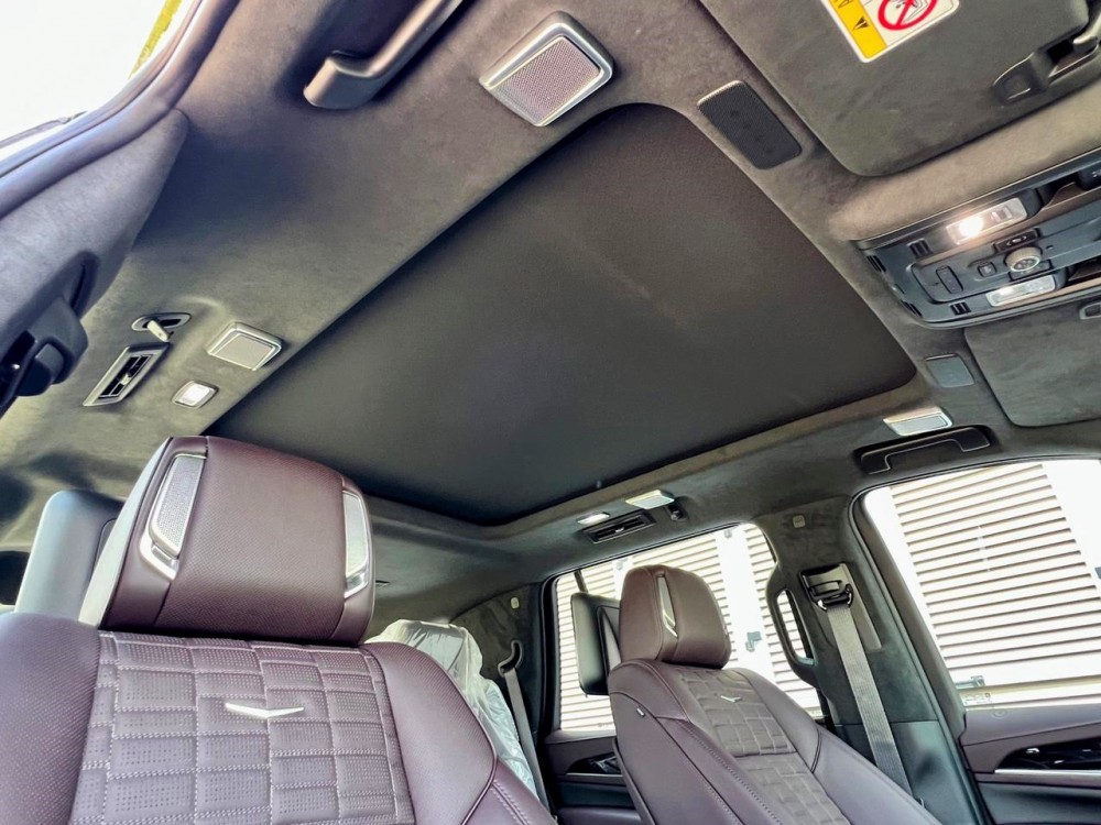 600 - ESCALADE photo 4