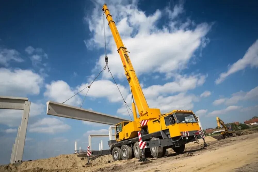 Choose the Right Mobile Crane Rental Company in Abu Dhabi photo 1