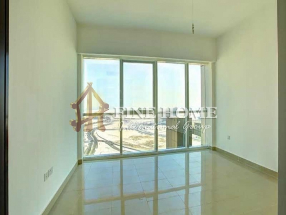 2 BR Apartment With Study Room / Maid Room on Marina Square photo 1